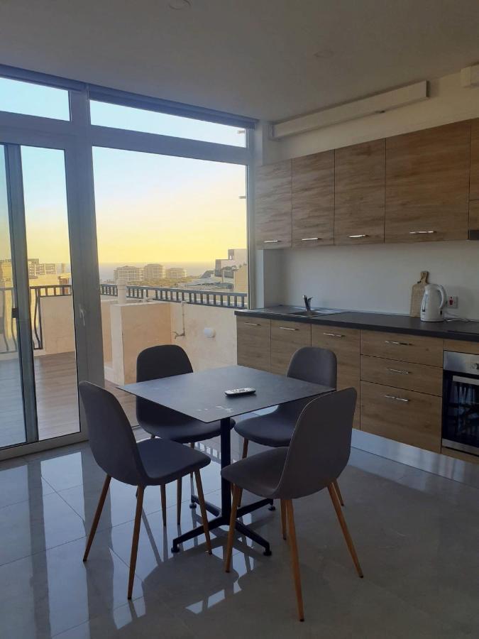 Panoramic Penthouse Haven Διαμέρισμα Mellieħa Εξωτερικό φωτογραφία